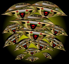 Jolly Daubs Digitalkunst: Raumschiffe vor einer extraterristrischen Metropole.
