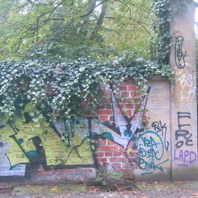 Graffiti and street art from a photo tour in Bremen including colourful sprayed tags and top-to-bottoms.