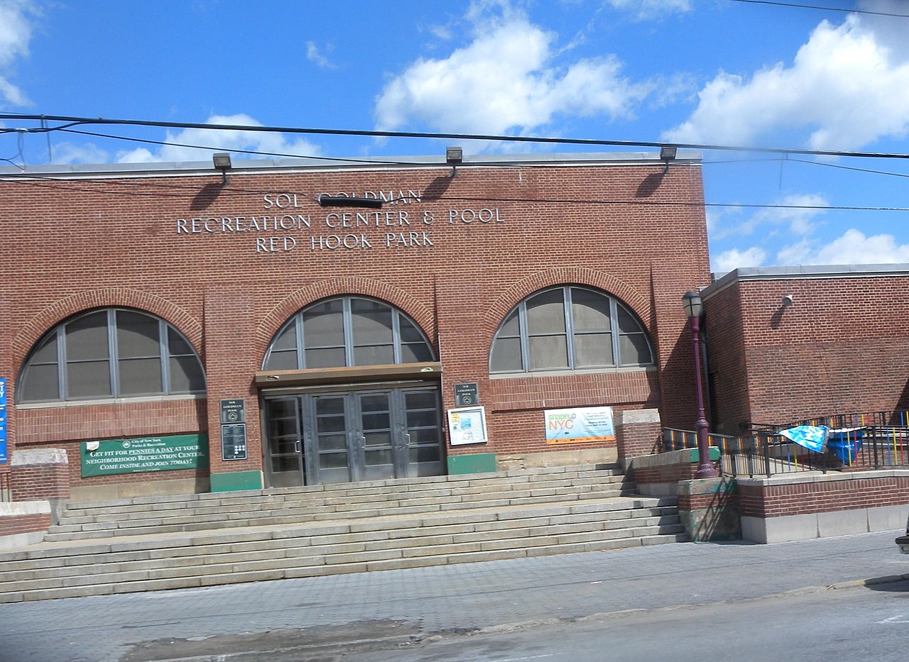Wikimedia: Red Hook